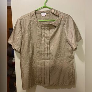 Vintage short sleeve blouse.
